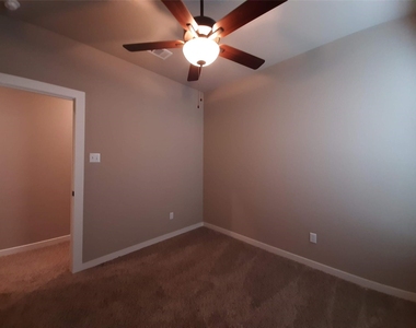 25148 Pacific Wren Drive - Photo Thumbnail 9