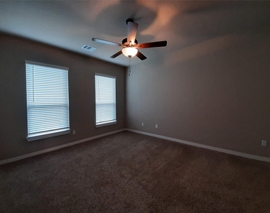 25148 Pacific Wren Drive - Photo Thumbnail 15