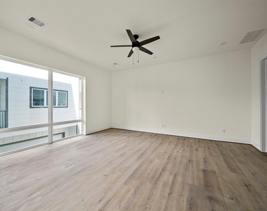 2722 Nagle Street - Photo Thumbnail 23