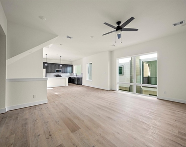 2722 Nagle Street - Photo Thumbnail 21