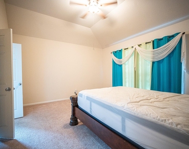 4138 Falvel Shadow Creek Drive - Photo Thumbnail 16