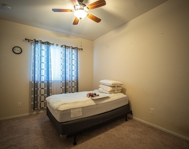 4138 Falvel Shadow Creek Drive - Photo Thumbnail 13