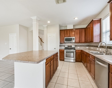 2601 Hewn Rock Way - Photo Thumbnail 12