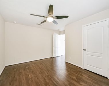 2601 Hewn Rock Way - Photo Thumbnail 24