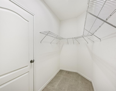 2601 Hewn Rock Way - Photo Thumbnail 23