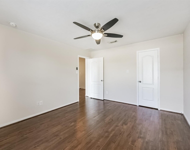 2601 Hewn Rock Way - Photo Thumbnail 27