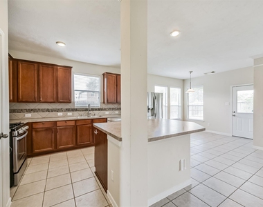 2601 Hewn Rock Way - Photo Thumbnail 11