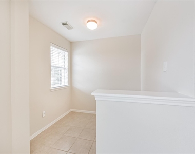 2601 Hewn Rock Way - Photo Thumbnail 20