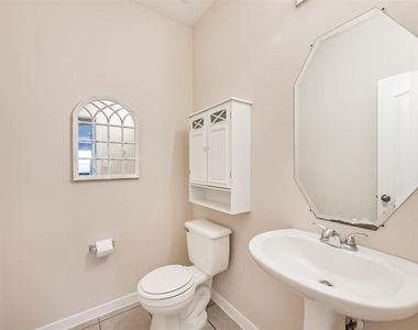 2601 Hewn Rock Way - Photo Thumbnail 17
