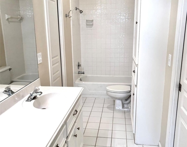 807 Kipp Avenue - Photo Thumbnail 15