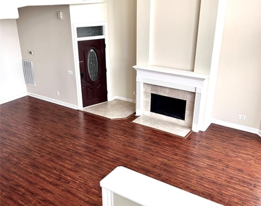 807 Kipp Avenue - Photo Thumbnail 17