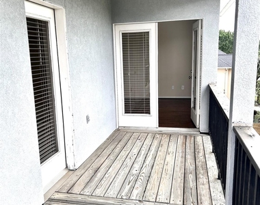 807 Kipp Avenue - Photo Thumbnail 14