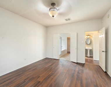10003 Lynette Falls Drive - Photo Thumbnail 24