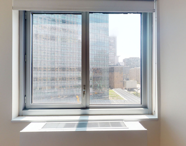 401 E 34th St - Photo Thumbnail 4