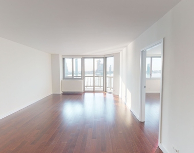 401 E 34th St - Photo Thumbnail 1