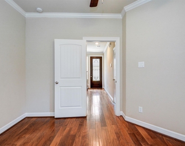1423 Upland Orchard Drive - Photo Thumbnail 4