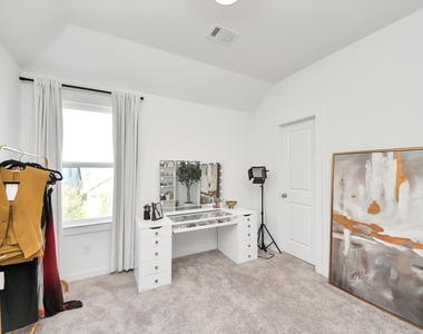4135 Kinsey Street - Photo Thumbnail 8