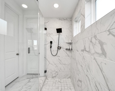 4135 Kinsey Street - Photo Thumbnail 2