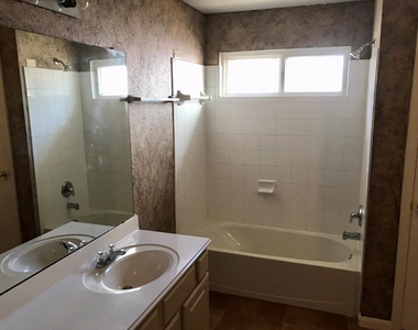 13003 Bramford Point Lane - Photo Thumbnail 6