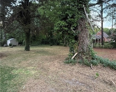 335 Claremont Street - Photo Thumbnail 20
