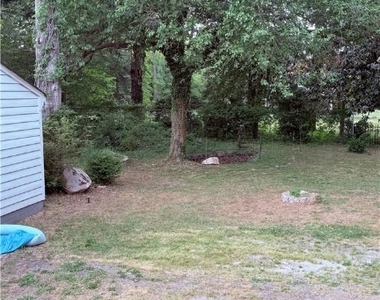 335 Claremont Street - Photo Thumbnail 15