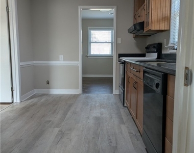121 E Magruder Road - Photo Thumbnail 3