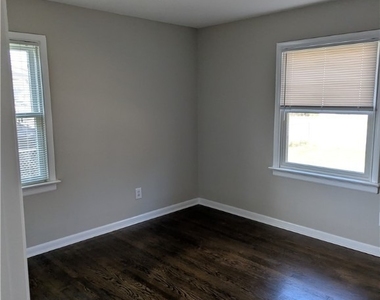 121 E Magruder Road - Photo Thumbnail 6