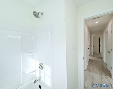 2706 Selden Street - Photo Thumbnail 7