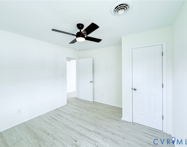 2706 Selden Street - Photo Thumbnail 9