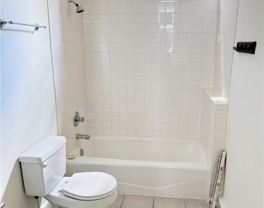 2034 W Grace Street - Photo Thumbnail 9