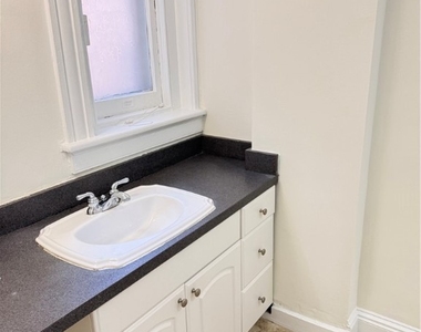 2034 W Grace Street - Photo Thumbnail 7