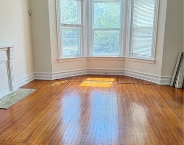 2034 W Grace Street - Photo Thumbnail 10