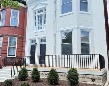 2034 W Grace Street - Photo Thumbnail 13