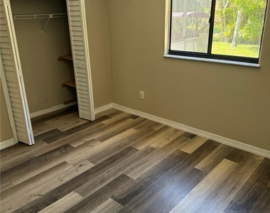 1325 Sw 28th Street - Photo Thumbnail 11