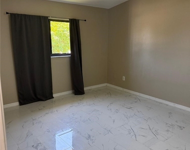 1325 Sw 28th Street - Photo Thumbnail 7