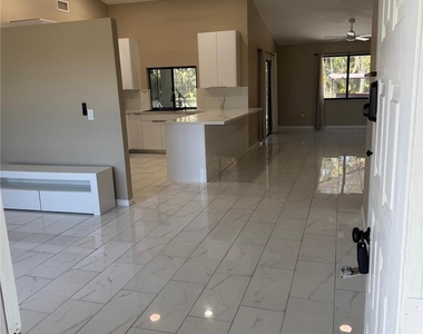 1325 Sw 28th Street - Photo Thumbnail 1