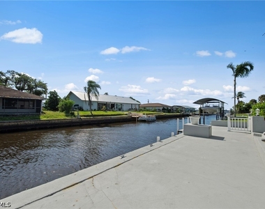 7195 Reymoor Drive - Photo Thumbnail 14