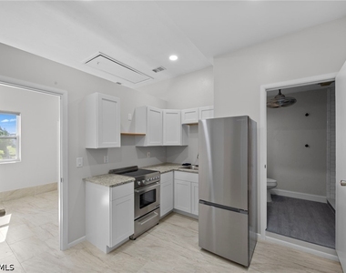 7195 Reymoor Drive - Photo Thumbnail 6