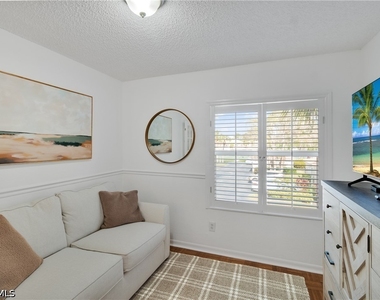 1044 Woodshire Lane - Photo Thumbnail 7