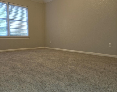 11114 Opatrny Meadows Lane - Photo Thumbnail 13