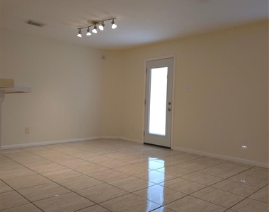 11114 Opatrny Meadows Lane - Photo Thumbnail 8