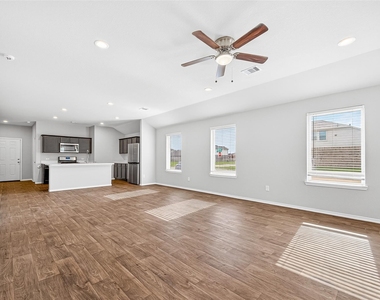 21414 Hartford Hollow Lane - Photo Thumbnail 3