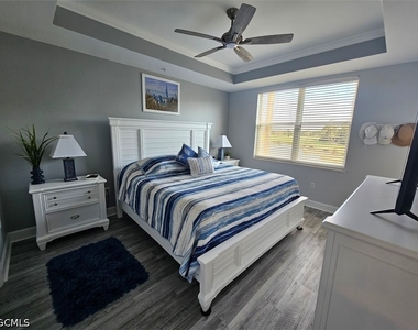 10700 Ravenna Way - Photo Thumbnail 9
