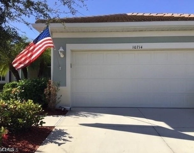 10714 Cetrella Drive - Photo Thumbnail 18