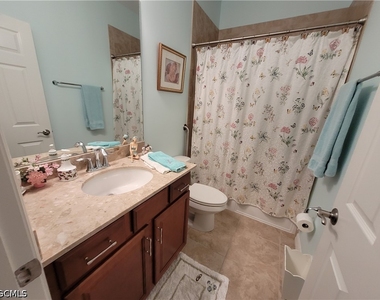 10714 Cetrella Drive - Photo Thumbnail 15
