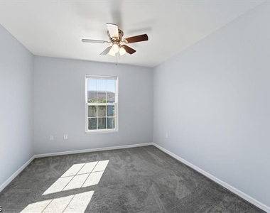 3630 Pine Oak Circle - Photo Thumbnail 23