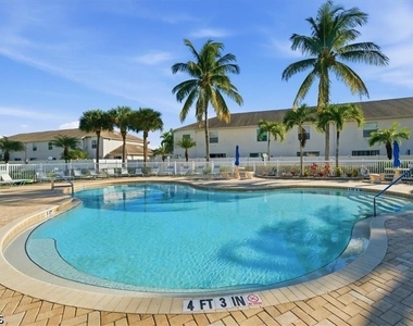 3630 Pine Oak Circle - Photo Thumbnail 31