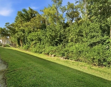 3630 Pine Oak Circle - Photo Thumbnail 27