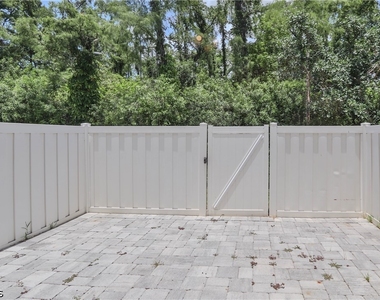 3630 Pine Oak Circle - Photo Thumbnail 9
