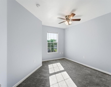 3630 Pine Oak Circle - Photo Thumbnail 22